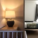 Stylish Retreat Inside Walls Feriehus