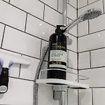 Hébergement de vacances Stylish Retreat Inside Walls York
