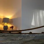 Stylish Retreat Inside Walls 度假居