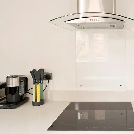 Holiday home Stylish Retreat Inside Walls