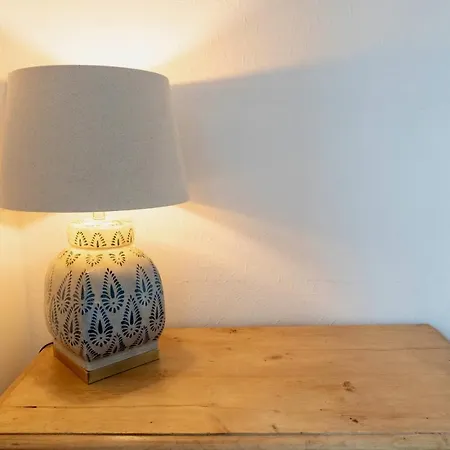 Casa de Férias Stylish Retreat Inside Walls *