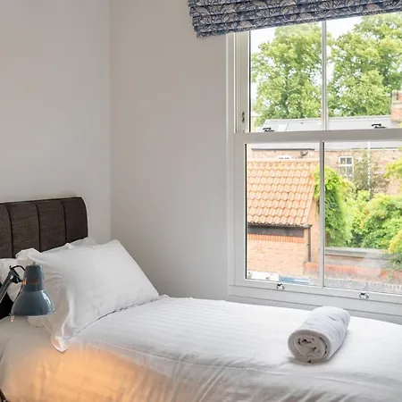 Stylish Retreat Inside Walls *