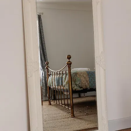 Stylish Retreat Inside Walls